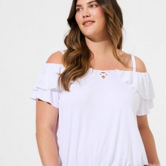Torrid Cold Shoulder Ruffle Banded Bottom Top Size 2 - Picture 1 of 8